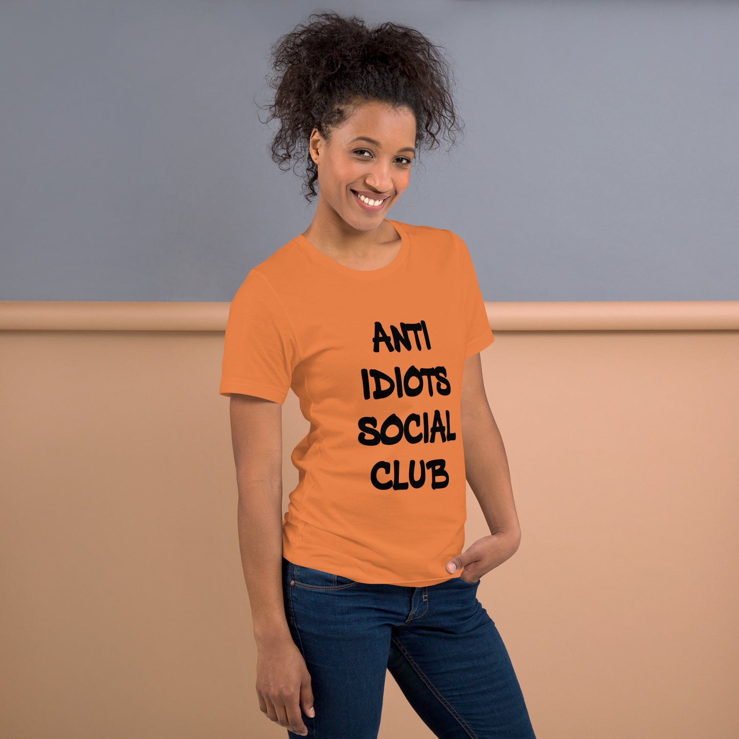 Anti idiots social club mujer